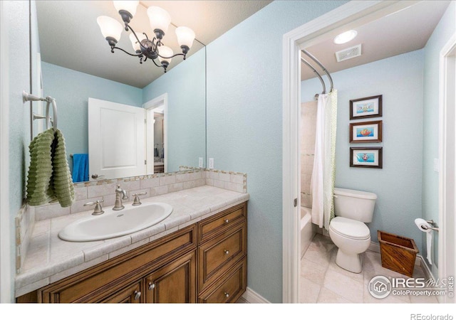 full bathroom featuring toilet, vanity, shower / bathtub combination with curtain, and a chandelier