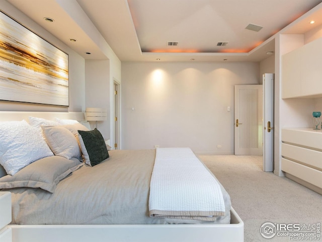 bedroom featuring visible vents, carpet flooring, and recessed lighting