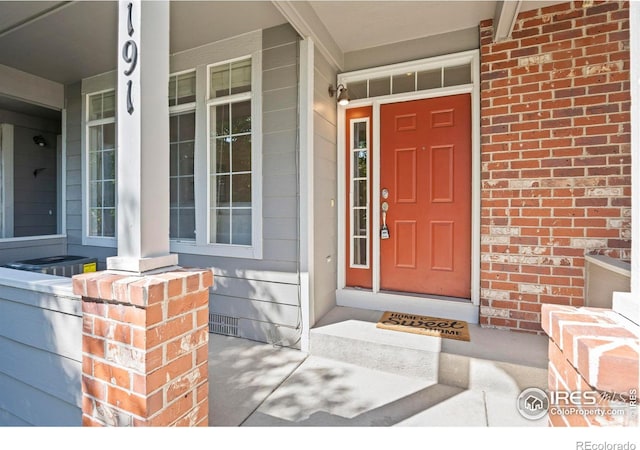 property entrance with a porch