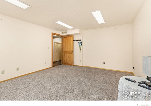 empty room with carpet