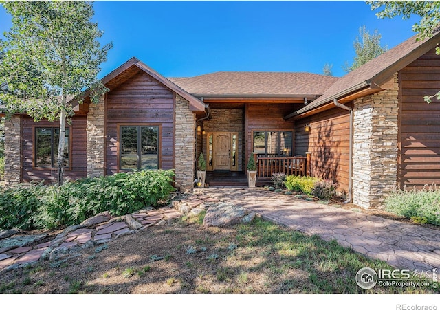 view of front of home featuring covered porch