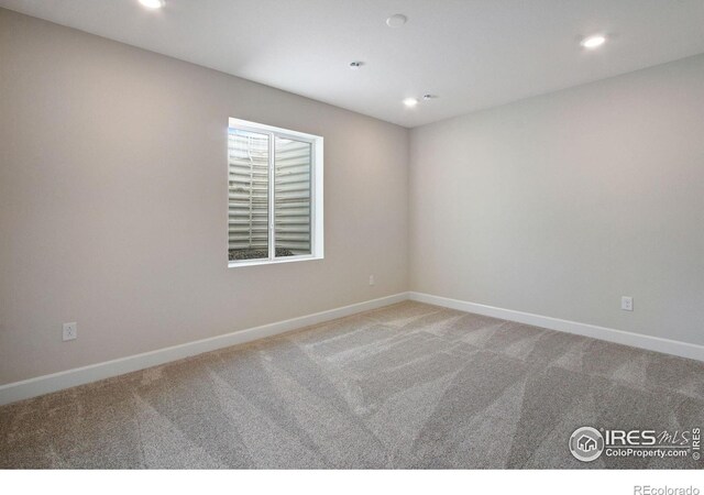 empty room with carpet