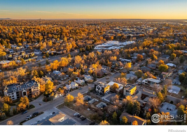 view of aerial view at dusk