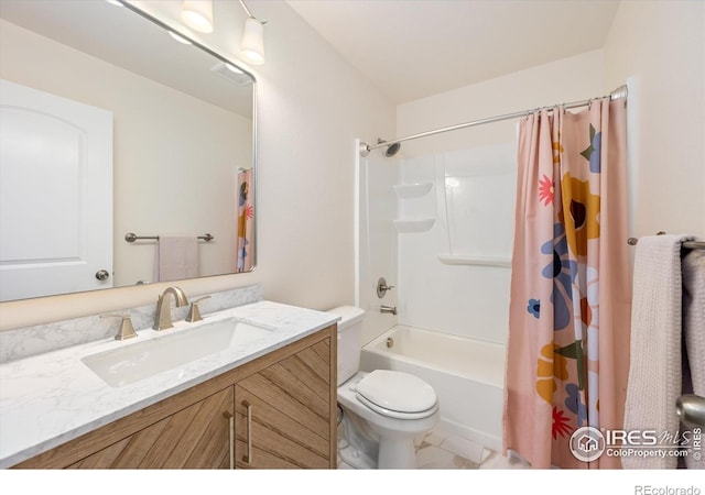 full bathroom featuring vanity, toilet, and shower / bath combo