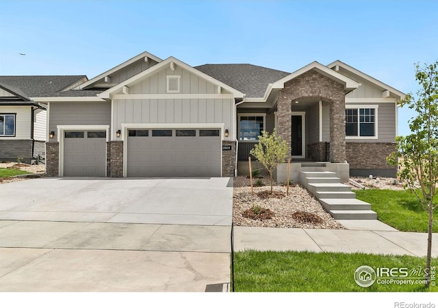 craftsman-style house featuring a garage