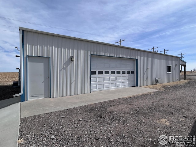 view of detached garage