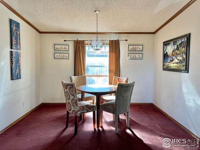 dining space with carpet, a notable chandelier, crown molding, and a textured ceiling