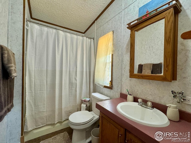 full bathroom with a textured ceiling, toilet, vanity, shower / tub combo, and ornamental molding