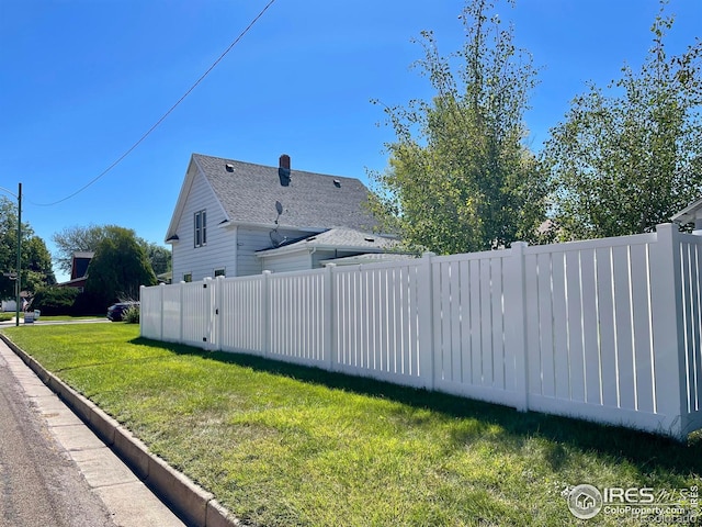 304 S High School Ave, Holyoke, CO 80734 - view of yard