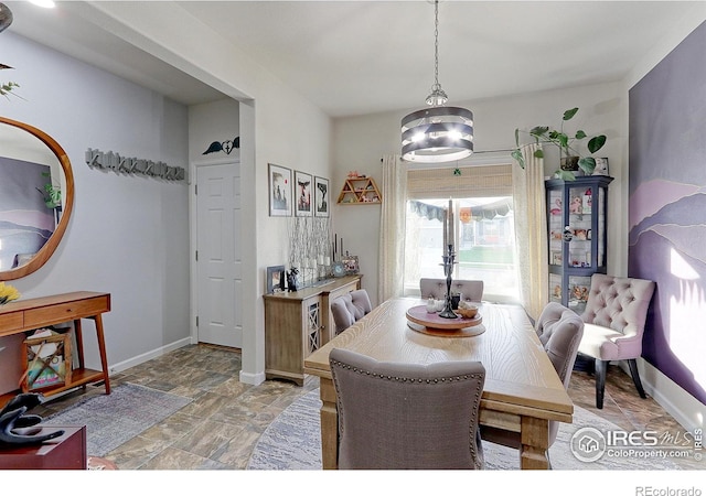 dining room with an inviting chandelier