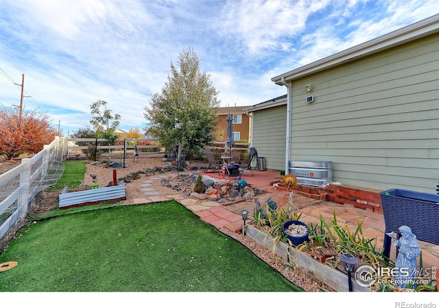 view of yard with a patio