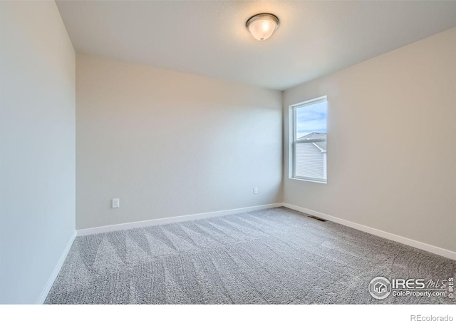 empty room with carpet