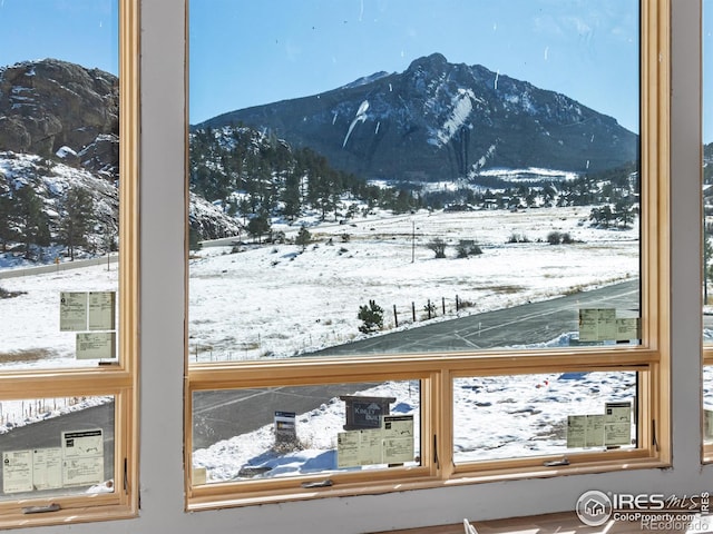 property view of mountains