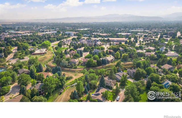 bird's eye view with a mountain view