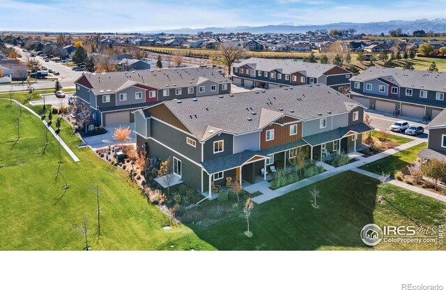 bird's eye view with a mountain view