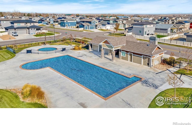 view of swimming pool