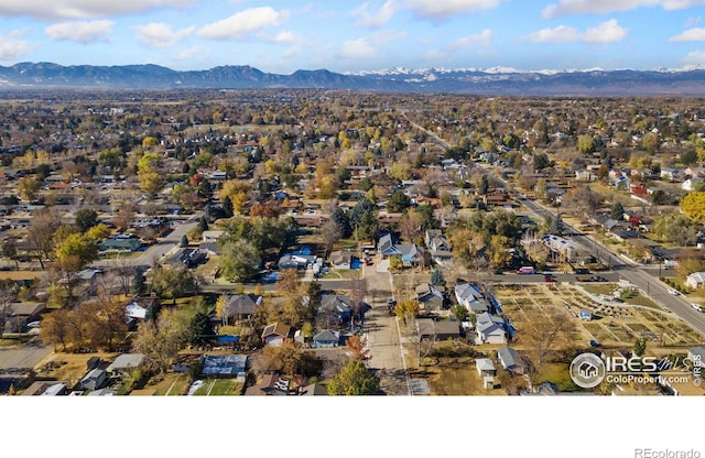 bird's eye view featuring a mountain view