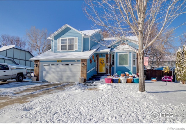 view of front property featuring a garage