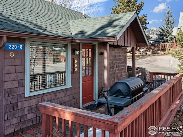 220 Virginia Dr Unit 8, Estes Park, CO 80517 - property entrance with a shingled roof