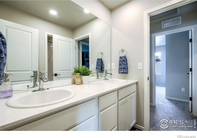 bathroom with vanity