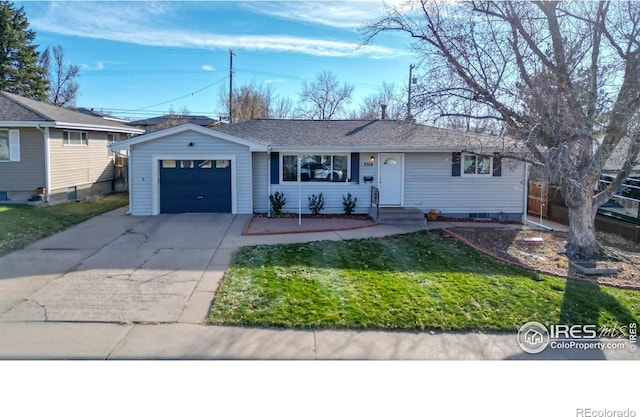 ranch-style home featuring a front yard