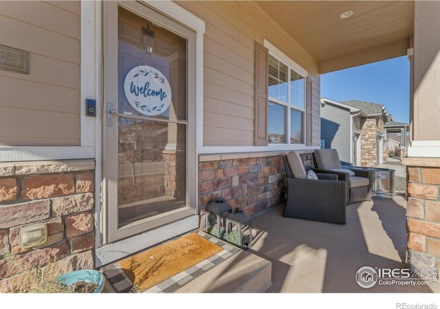 view of patio / terrace with covered porch