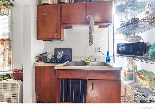 kitchen featuring sink