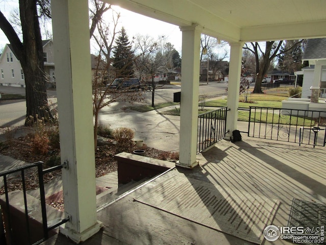 view of patio / terrace with covered porch