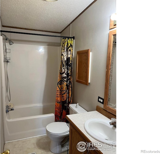 full bathroom featuring crown molding, a textured ceiling, toilet, vanity, and shower / tub combo