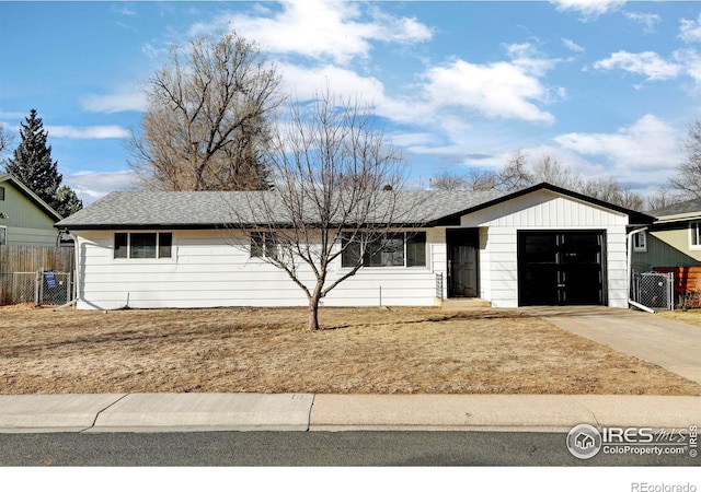 single story home featuring a garage