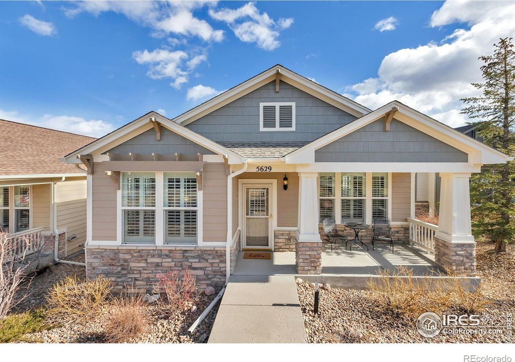 craftsman house featuring a porch