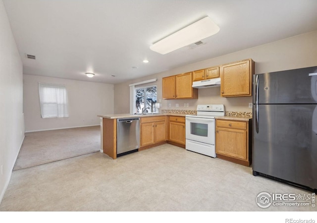 kitchen with white electric range oven, light carpet, kitchen peninsula, refrigerator, and stainless steel dishwasher