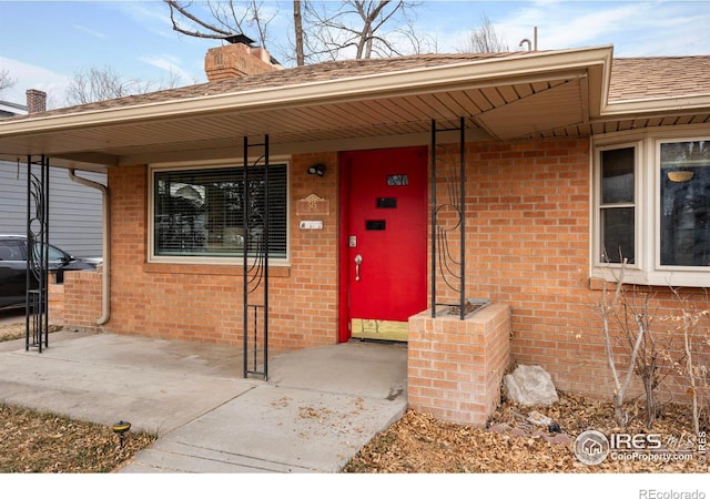 property entrance with a porch