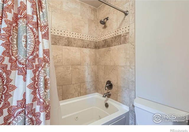 bathroom featuring shower / tub combo with curtain