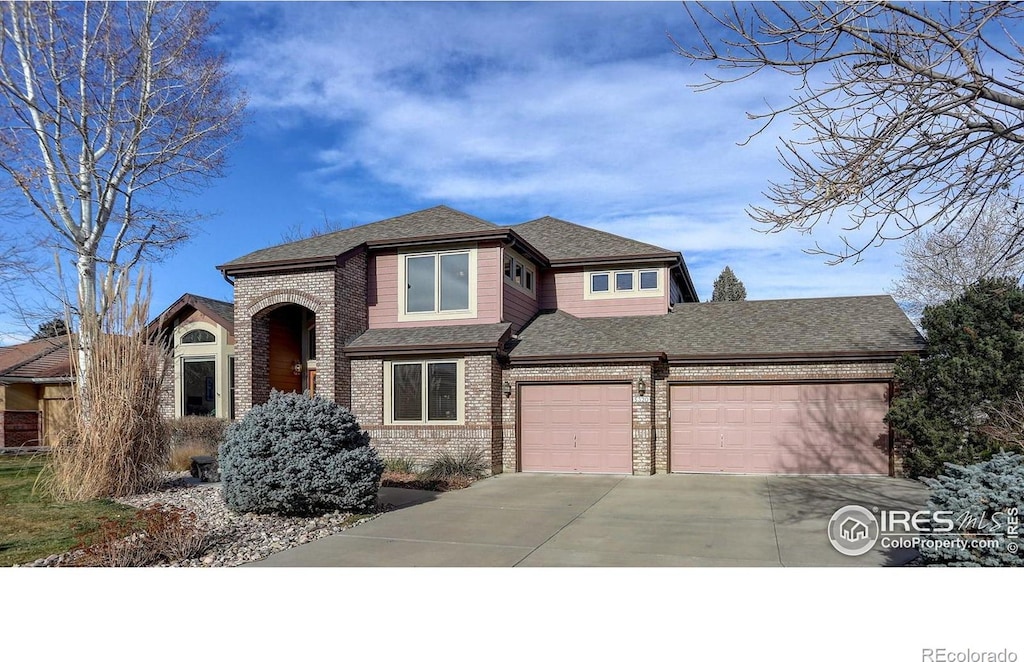 view of front of house with a garage