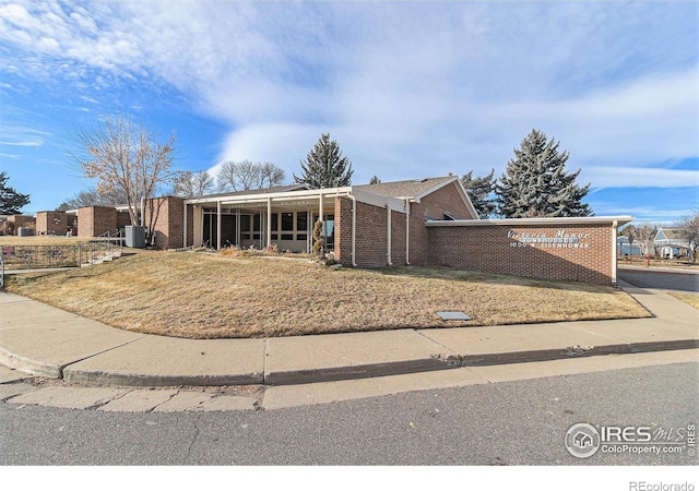 Listing photo 2 for 1000 W Eisenhower Blvd Unit 1, Loveland CO 80537