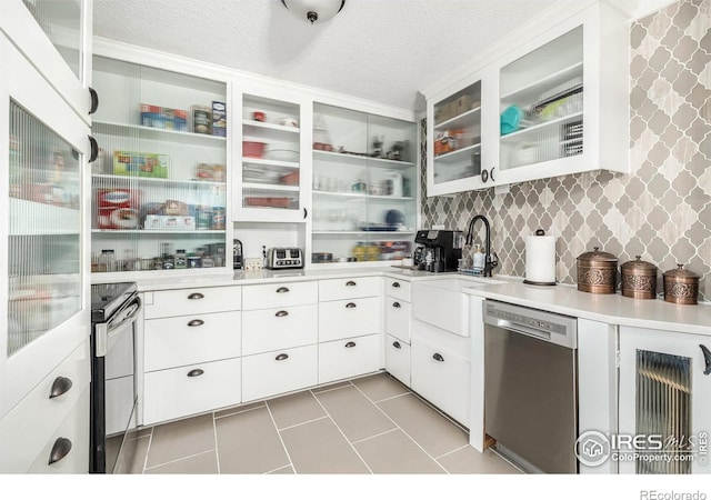 pantry featuring sink