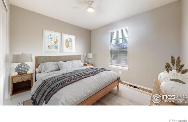 bedroom featuring ceiling fan