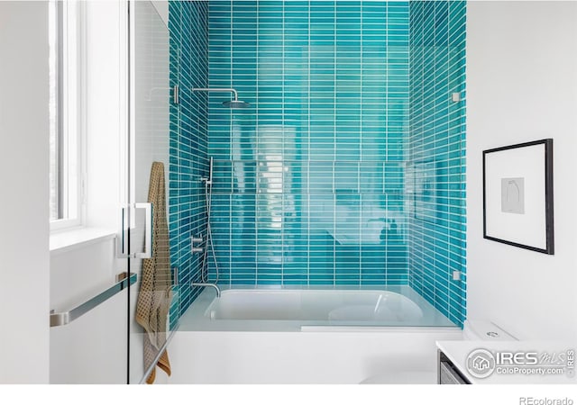 bathroom featuring shower / bathtub combination