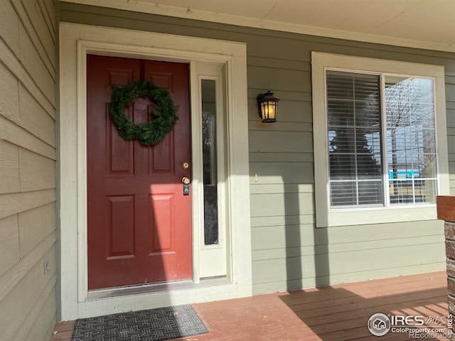 property entrance with a porch