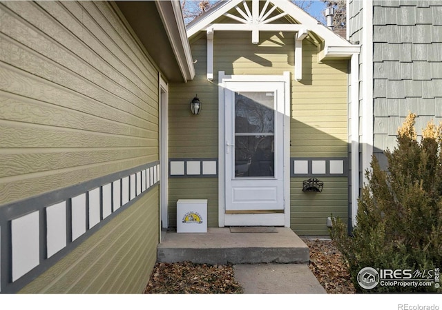 view of doorway to property