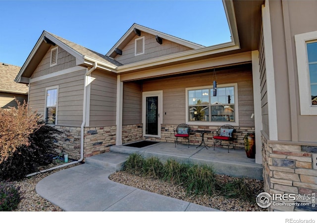 view of front of property with covered porch