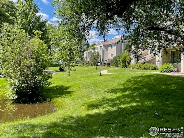 5540 Stonewall Pl Unit 16, Boulder, CO 80303 - view of grassy yard