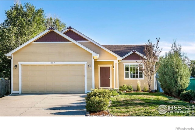 view of front facade featuring a garage