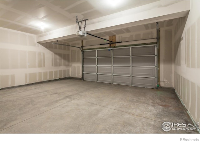 6955 Stonebrook Dr, Timnath, CO 80547 - garage with a garage door opener