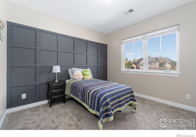 view of carpeted bedroom