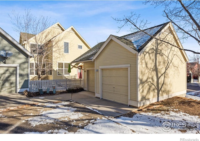 view of front of property featuring a wooden deck