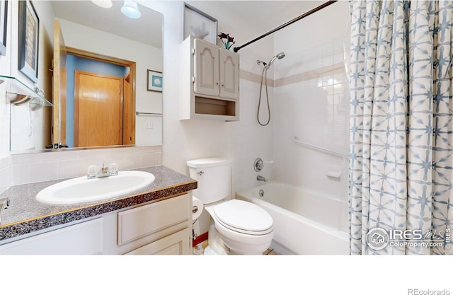 full bathroom with shower / bath combo, toilet, backsplash, and vanity