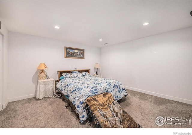 view of carpeted bedroom