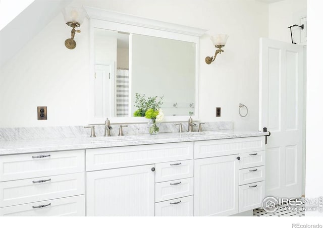 bathroom with vanity